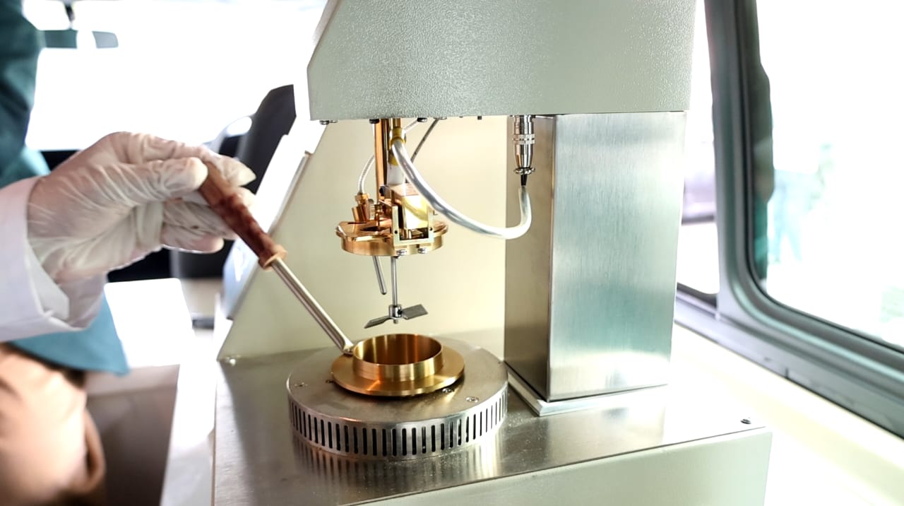Fuel Testing Lab EPA Punjab First Fuel Testing Lab | DG Visit to Aramco Fuel Station ...